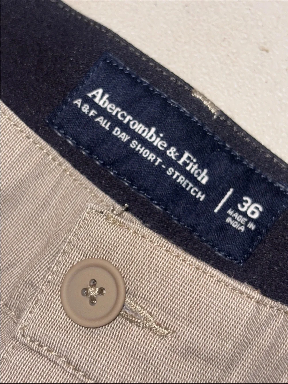 Abercrombie & Fitch Men’s Stretch All Day Shorts Khaki Size 36 7” Inseam Preppy